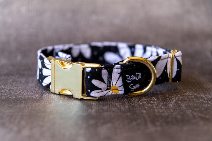 Black with White Daisies Collar