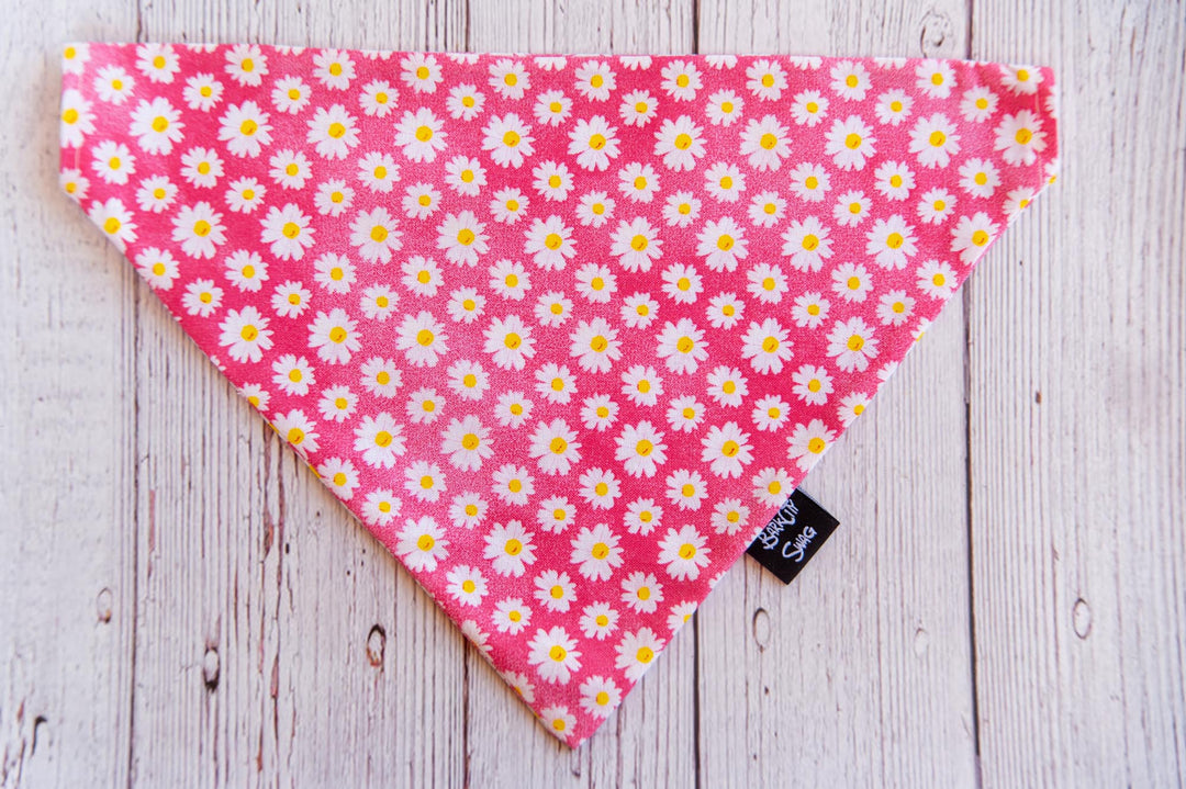 Daisies on Pink Bandana