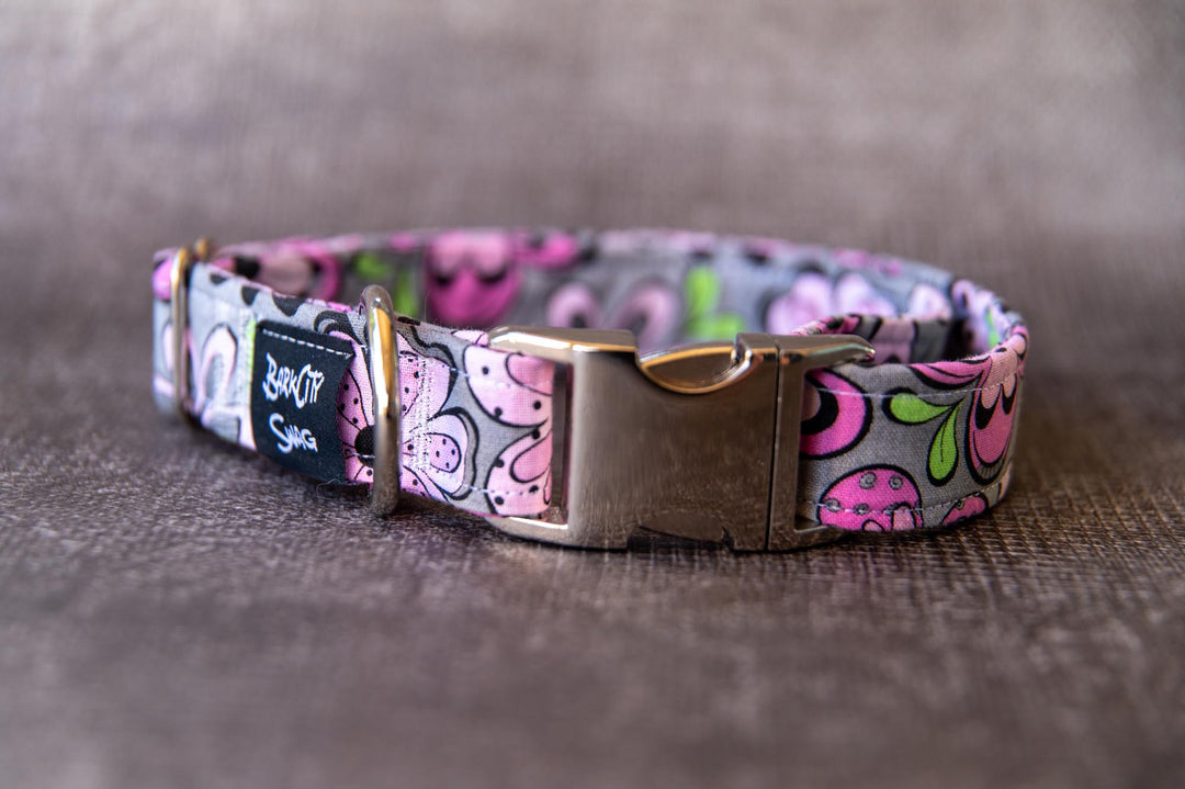 Mystery Machine Flower Power Collar